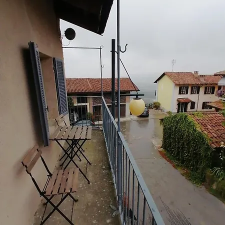 La Casa Sotto La Torre Apartment
